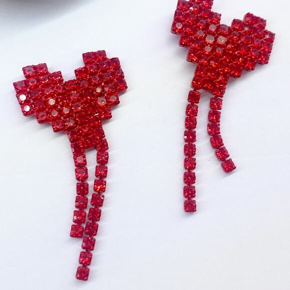 NEW Red Crystal Heart Earrings - Picture 1 of 12
